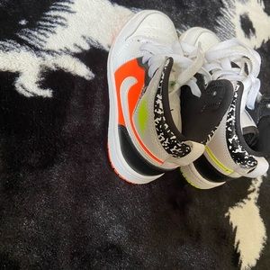 KIDS JORDAN 1 size 11